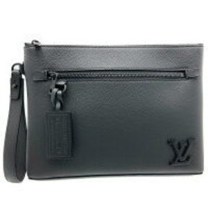 LOUIS VUITTON Pochette IPAD Shoulder Bag Case Aerogram Grain Leather LV